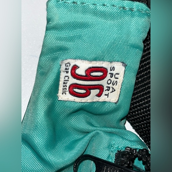 Vintage teal GAP men’s Waist Bag with Black Strap SKU - VG010 - Picture 2 of 4